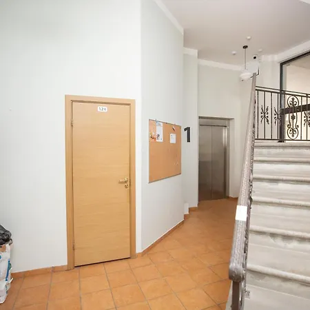 Small Well-equipped Apartment